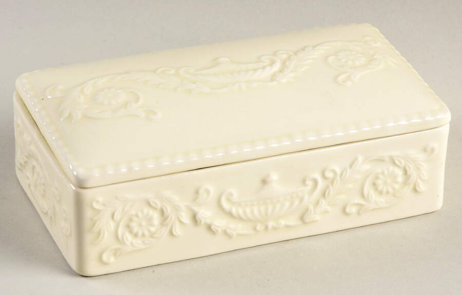 Adam Antique Divided Cigarette Box with Lid by Steubenville-1
