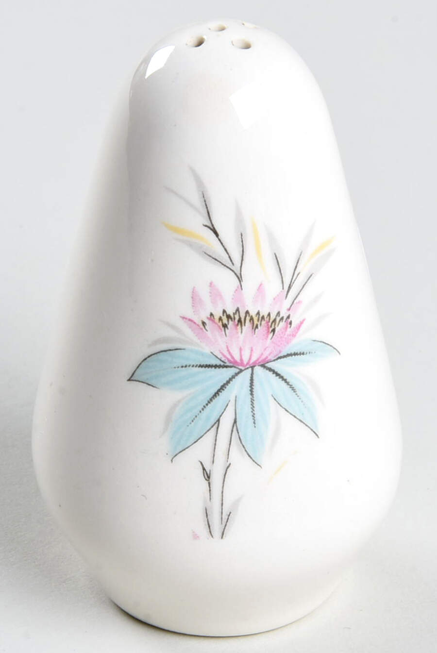 Fairlane Pepper Shaker by Steubenville-1