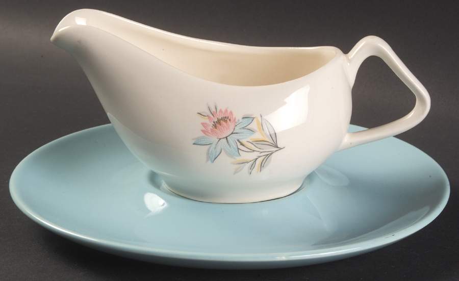Fairlane Round Gravy Boat & Underplate by Steubenville-1