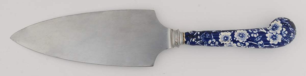 Calico Blue (Burleigh Stamp) Pie Server with Stainless Blade by Staffordshire-1