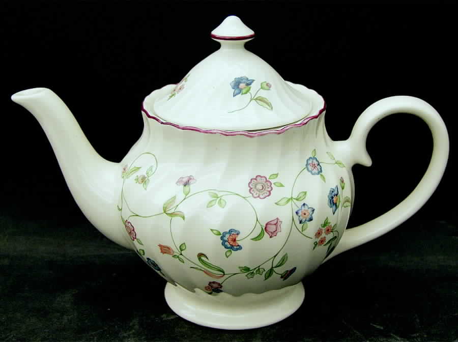 Oakwood Teapot & Lid by Staffordshire-1