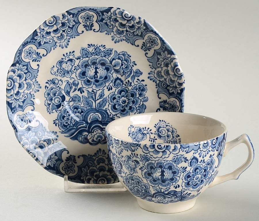 Sudbury Square Blue Flat Cup & Saucer Set by Sears-1