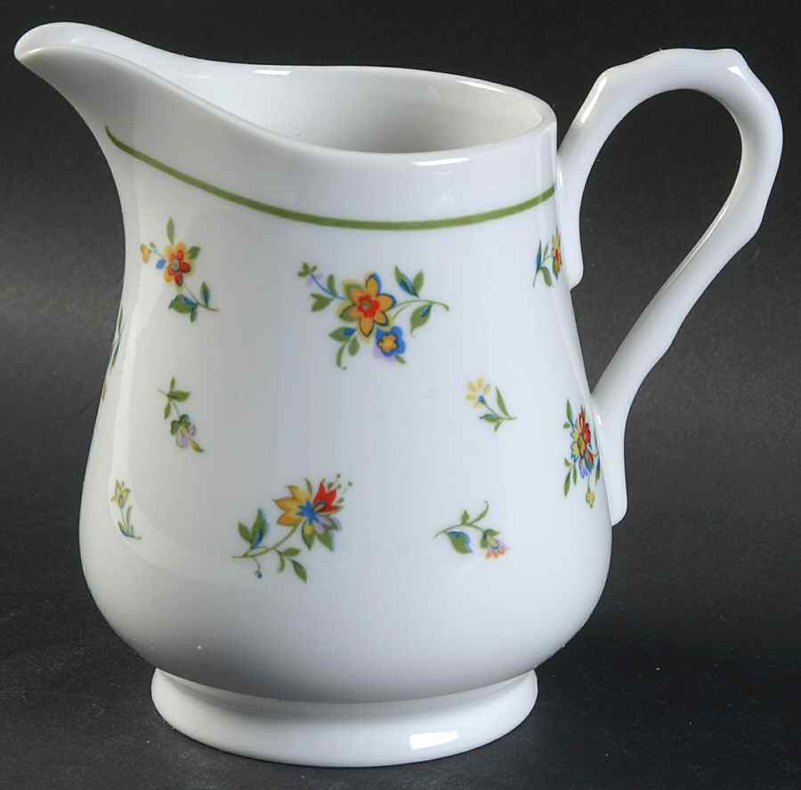 Aristocrat Creamer by Style House-1