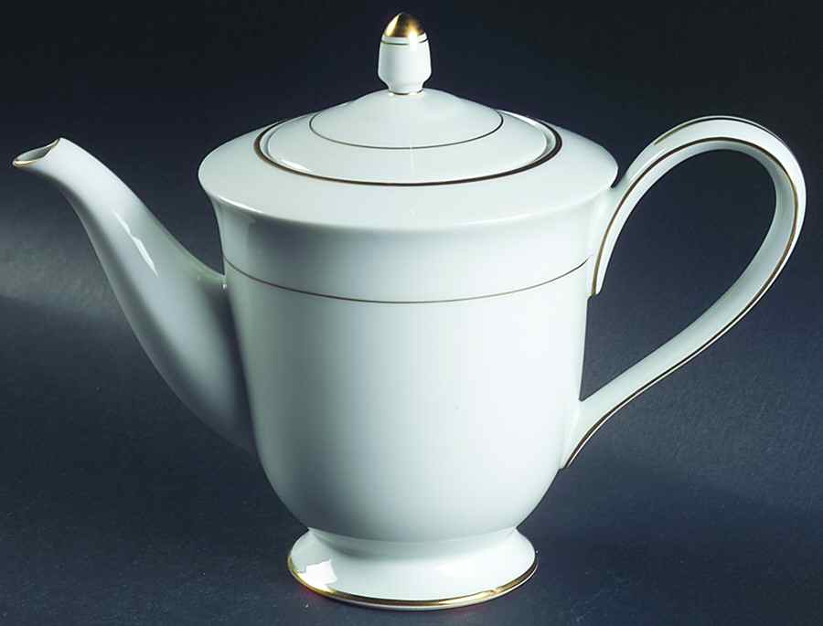 Bridal Wreath Teapot & Lid by Style House-1