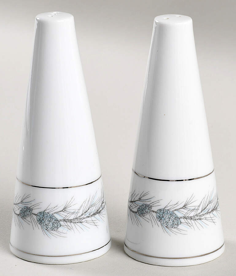 Duchess Salt & Pepper Set by Style House-1