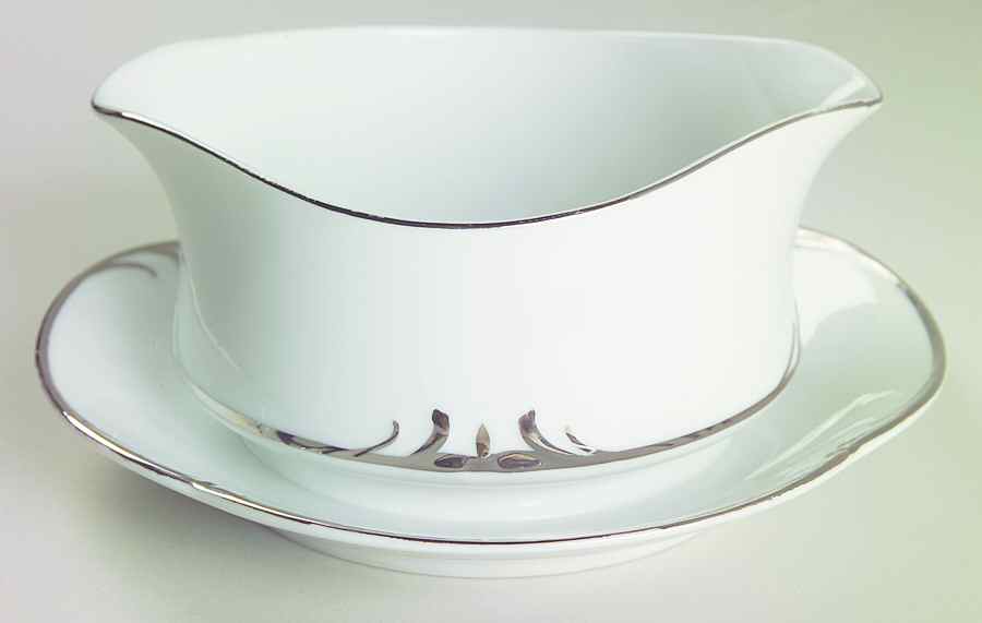 Embassy Gravy Boat with Attached Underplate by Style House-1
