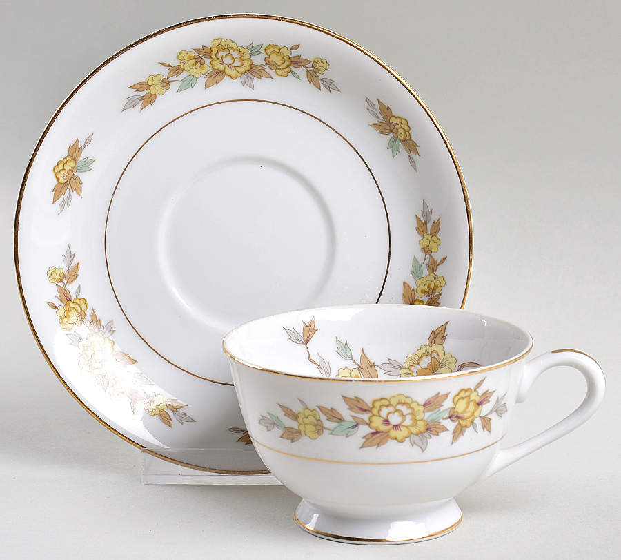 Indore Footed Cup & Saucer Set by Style House-1