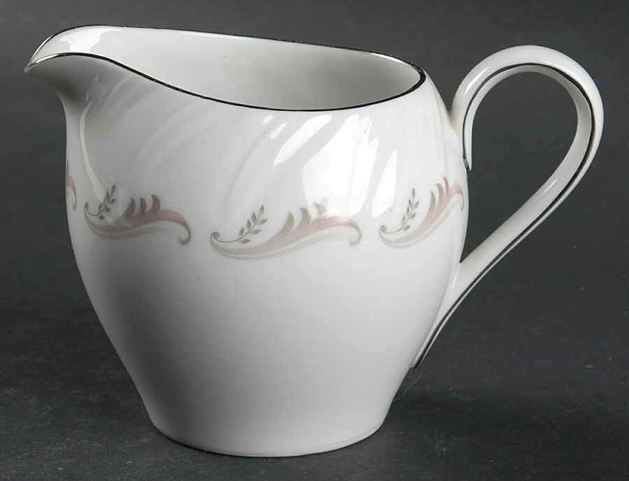 Largo Creamer by Style House-1