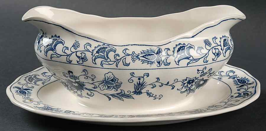 Ming Tree Gravy Boat with Attached Underplate by Style House-1