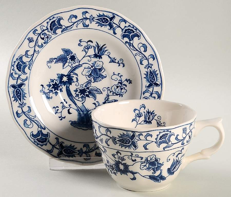 Ming Tree Flat Cup & Saucer Set by Style House-1