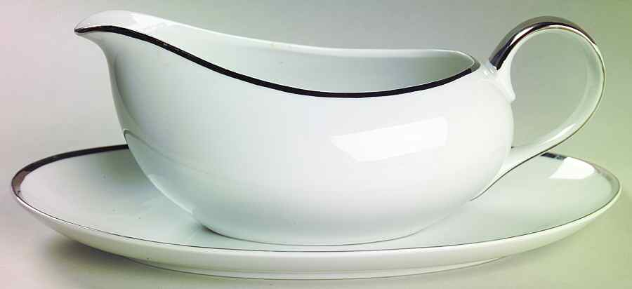 Moonglow Gravy Boat & Underplate by Style House-1