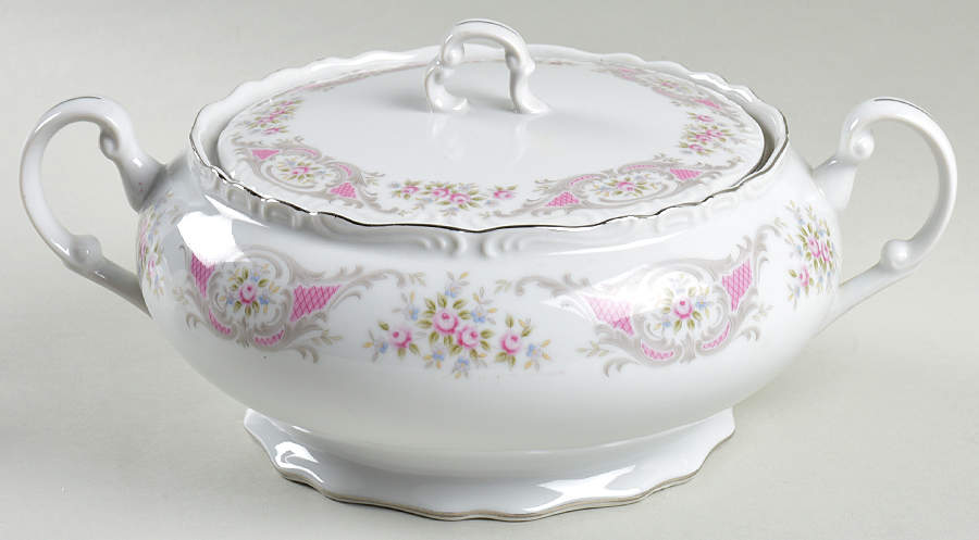 Pompadour Round Covered Vegetable by Style House-1