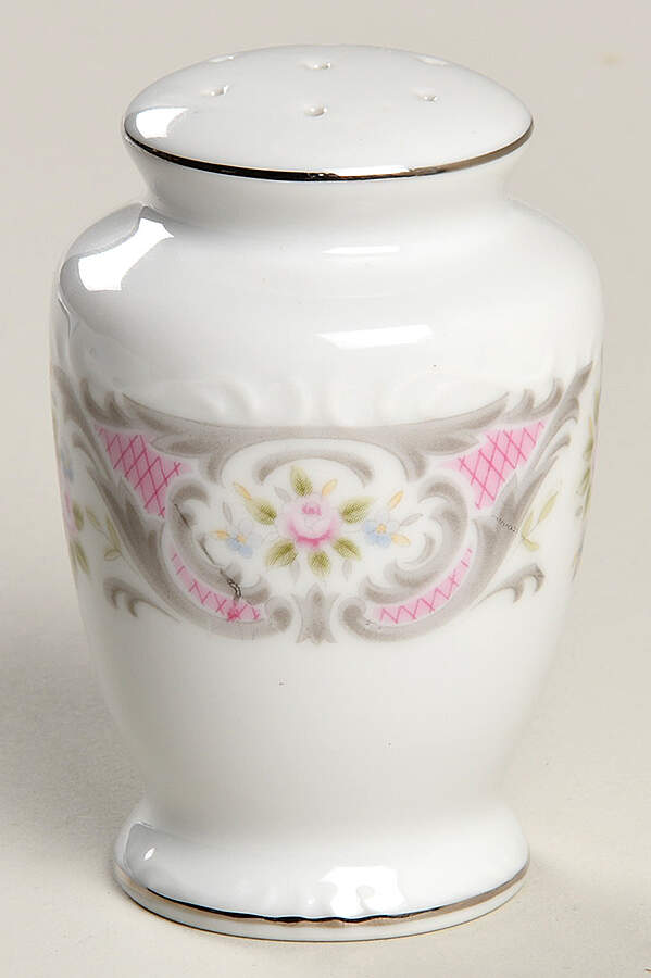Pompadour Pepper Shaker by Style House-1