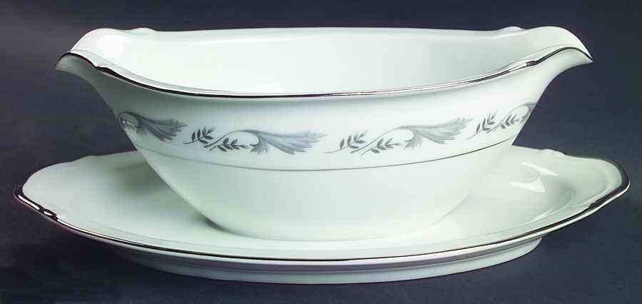 Regal Gravy Boat with Attached Underplate by Style House-1