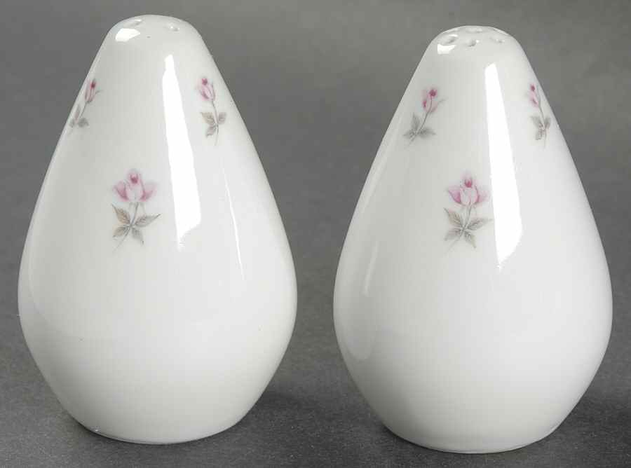 Rosette Salt & Pepper Set by Style House-1