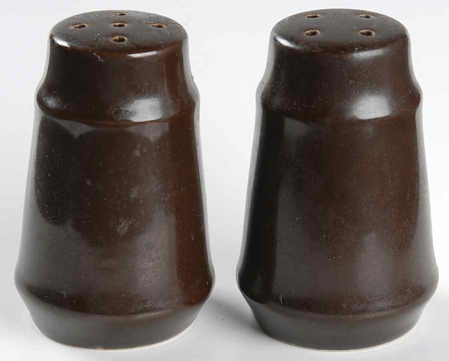 STH2 Salt & Pepper Set by Style House-1