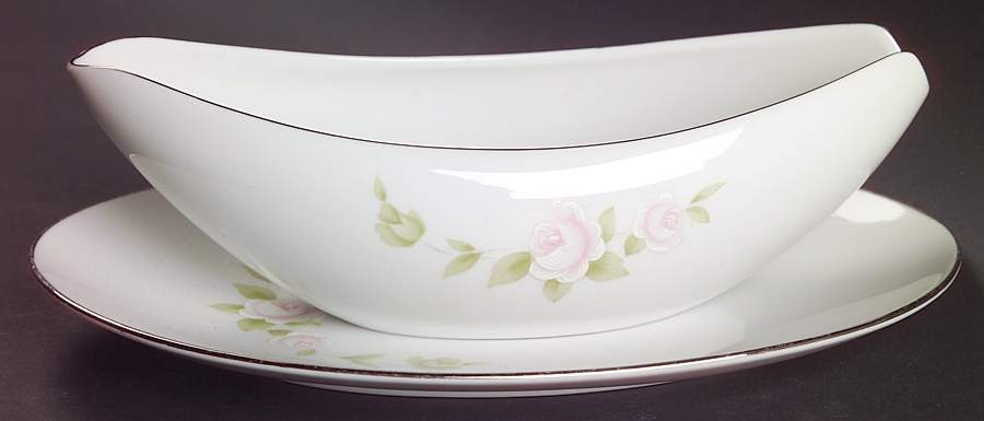 Tudor Rose Gravy Boat & Underplate/Relish by Style House-1