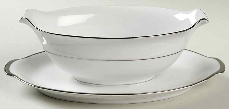 Wedding Band Gravy Boat with Attached Underplate by Style House-1
