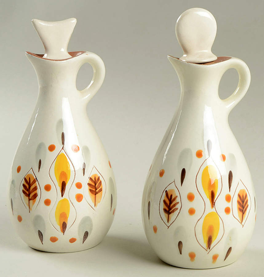 Amber Glo Vinegar and Oil Set with "V" and "O" Stoppers by Stangl-1