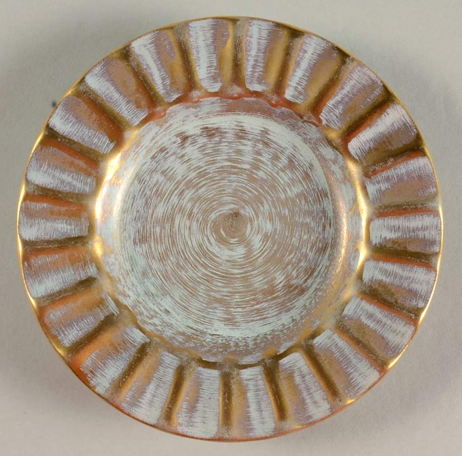 Antique Gold (Gold on Green Body) 5" Ashtray by Stangl-1