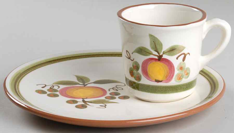 Apple Delight Snack Plate & Cup Set by Stangl-1
