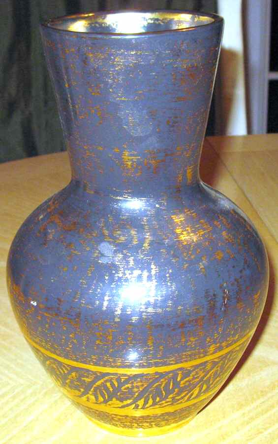 Black Gold 9" Vase by Stangl-1