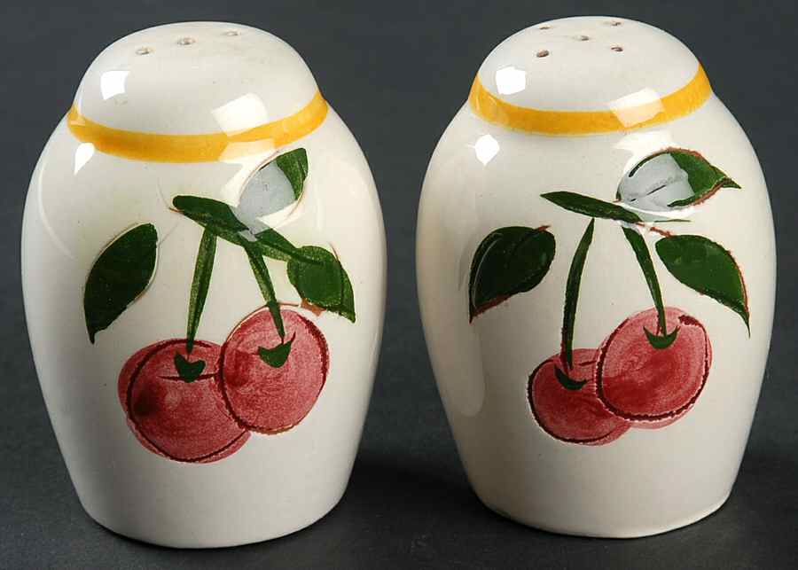 Festival (Coupe) Salt & Pepper Set by Stangl-1