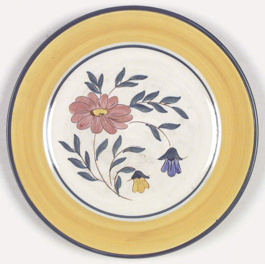 Flora Luncheon Plate by Stangl-1