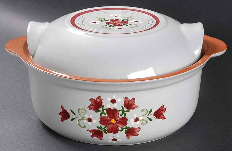 Garland 1.5 Qt Round Covered Casserole by Stangl-1