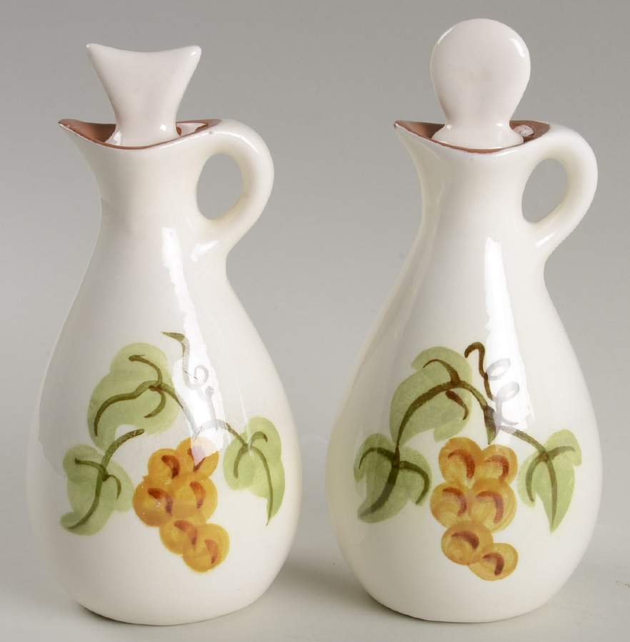 Golden Grape Vinegar and Oil Set with "V" and "O" Stoppers by Stangl-1