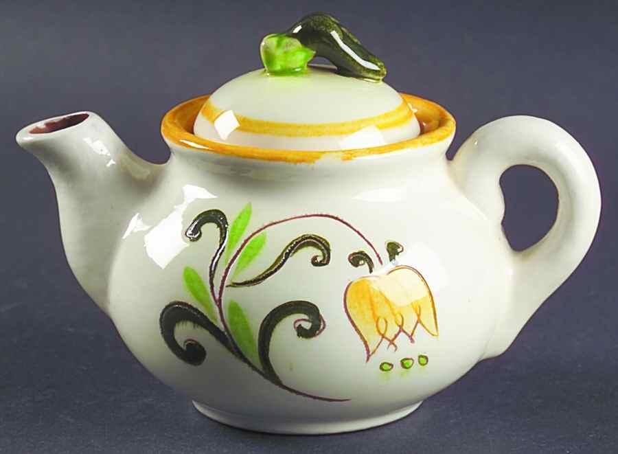 Tulip Yellow (Terra Rose Line) Individual Teapot & Lid by Stangl-1