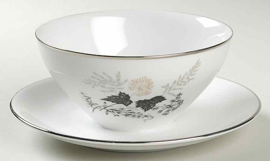 Wooddale Gravy Boat with Attached Underplate by Stonegate-1