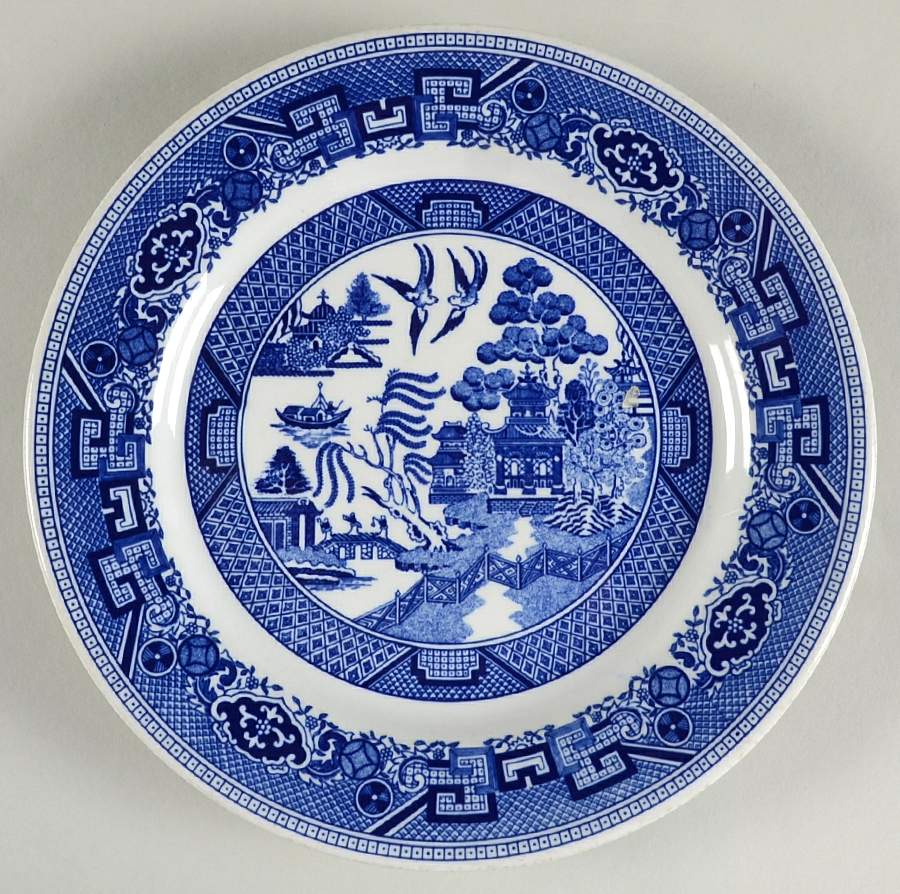 Blue Willow Luncheon Plate by Sterling China (USA)-1