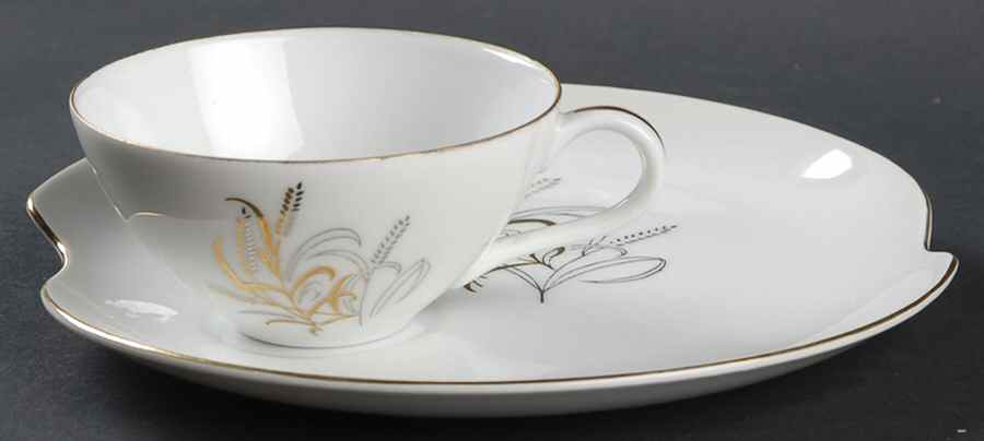 Dancing Wheat Snack Plate & Cup Set by Summit-1