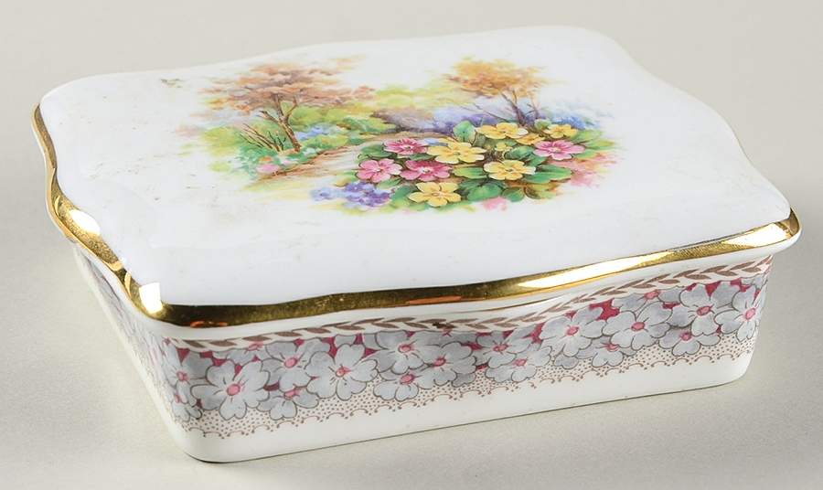 Woodland Dell Cigarette Box & Lid by Sutherland-1