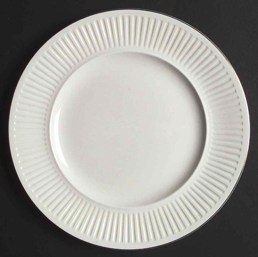 A216-67 Dinner Plate by Sovereign Potters-1