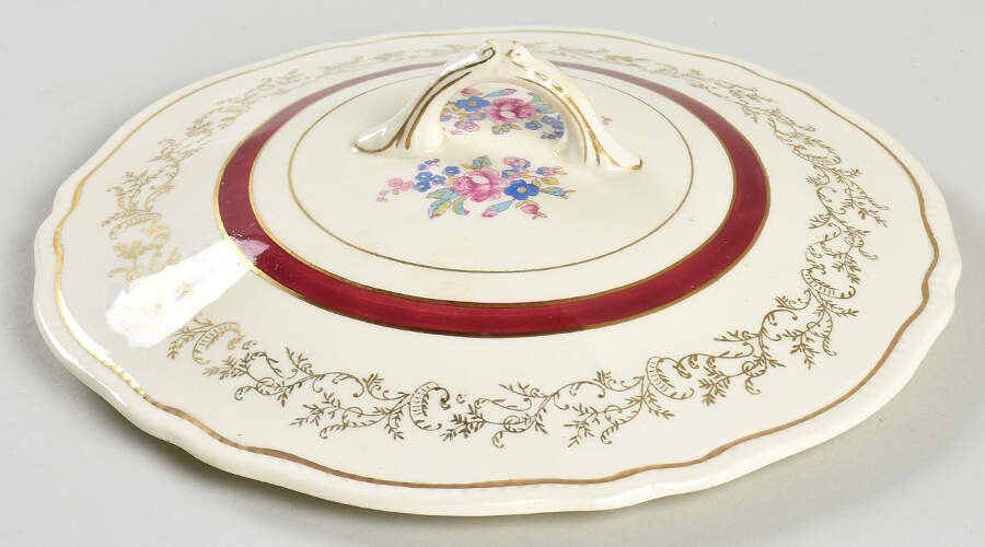 Montcalm Lid for Round Vegetable by Sovereign Potters-1