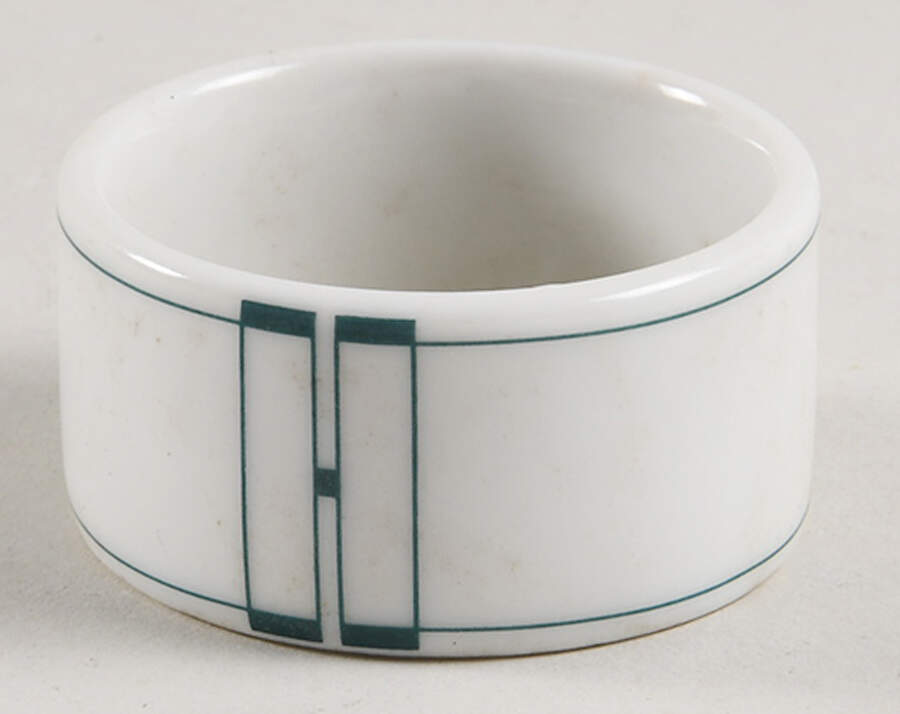 Chicago Napkin Ring by Swid Powell-1