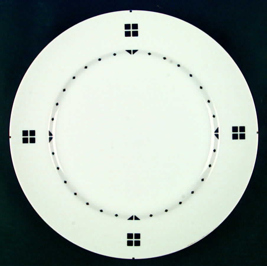 Gotham Dinner Plate by Swid Powell-1
