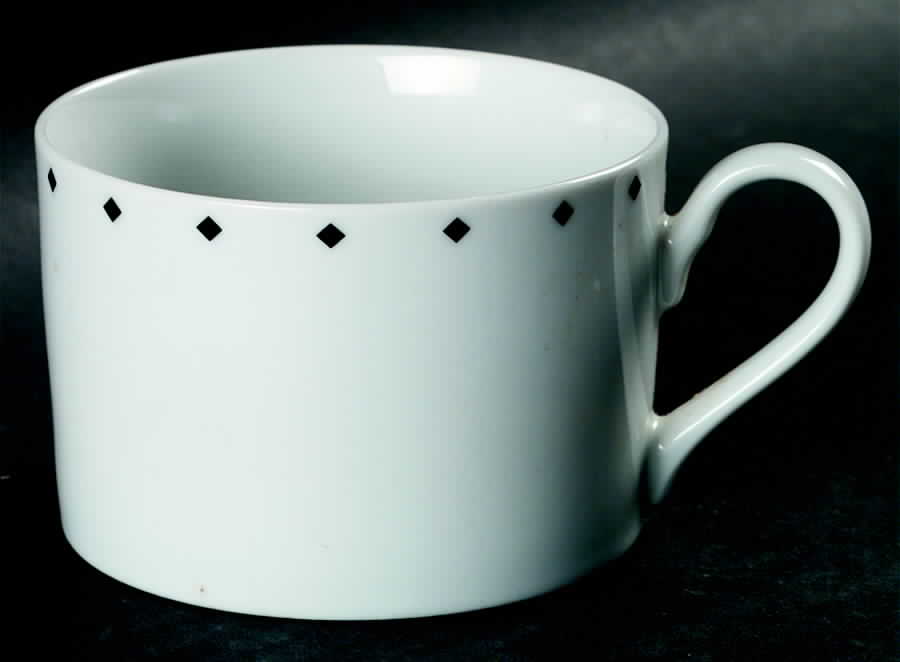 Gotham Flat Cup by Swid Powell-1