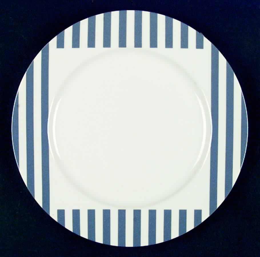 Seersucker Dinner Plate by Swid Powell-1