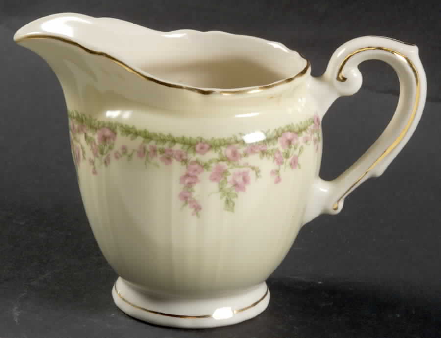 Allendale Creamer by Syracuse-1