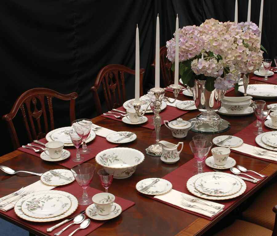 Apple Blossom 46 Piece Estate Set by Syracuse-1