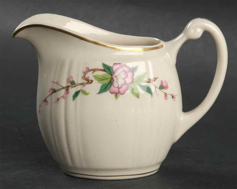 Arlington Creamer by Syracuse-1