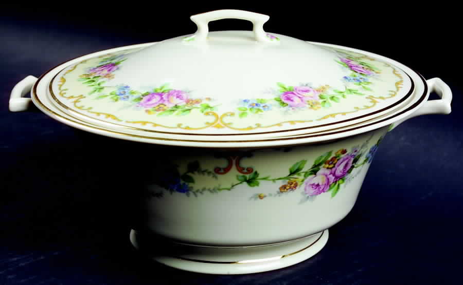 Avondale Round Covered Vegetable by Syracuse-1