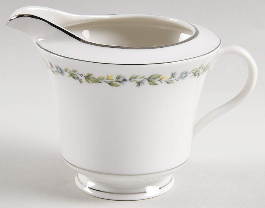 Belcanto (Platinum Trim) Creamer by Syracuse-1