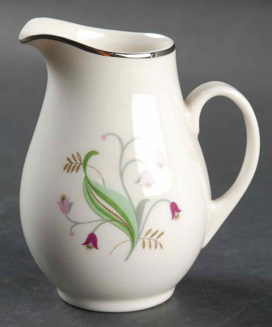 Belaire Creamer by Syracuse-1