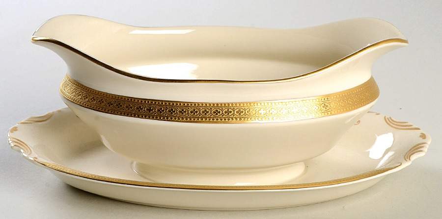 Bracelet Gravy Boat with Attached Underplate by Syracuse-1