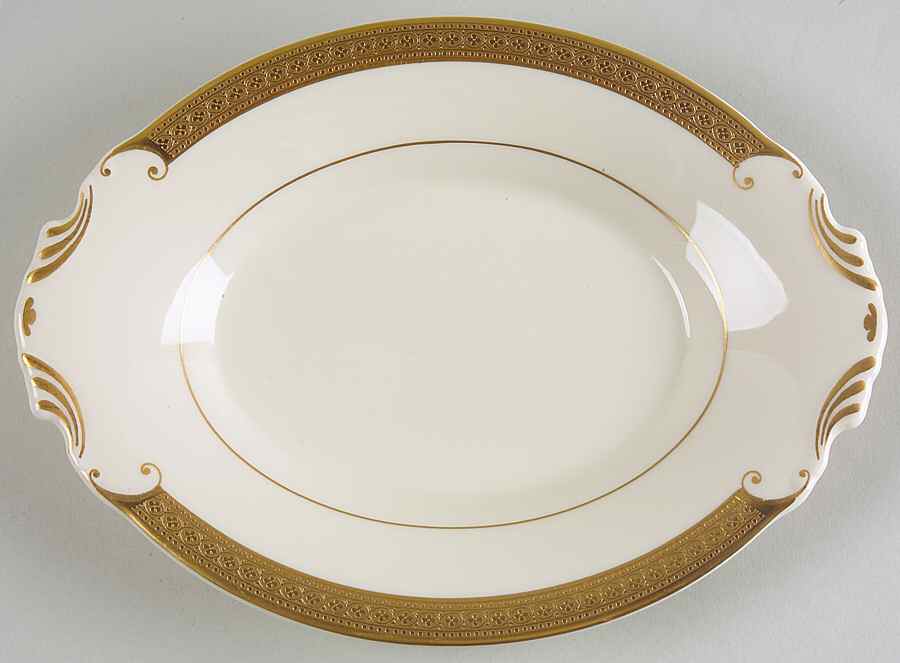 Bracelet Underplate for Gravy Boat by Syracuse-1