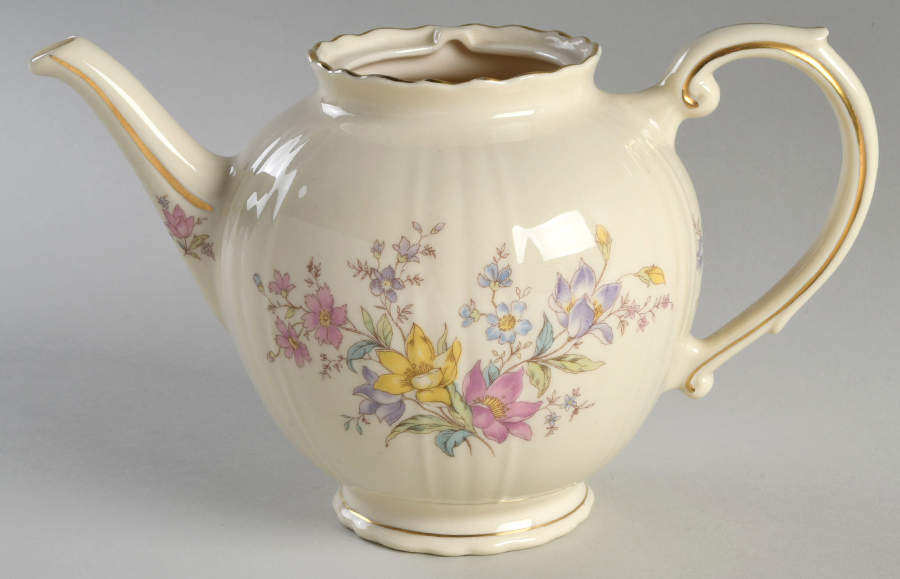 Briarcliff Teapot No Lid by Syracuse-1